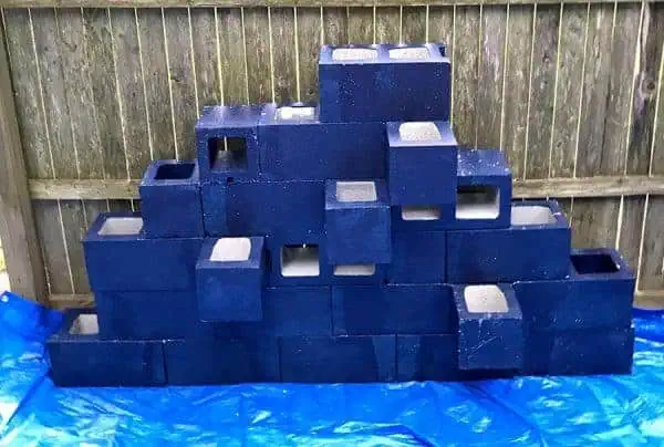 2nd coat of paint on cinder blocks