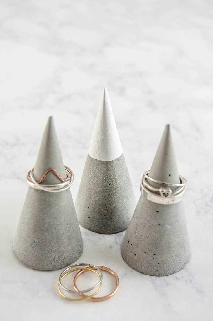 20 Handmade Concrete Gift Ideas That Are Easy DIY Tutorials