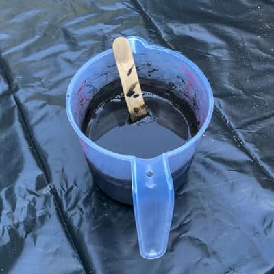 mixing colorant in cup