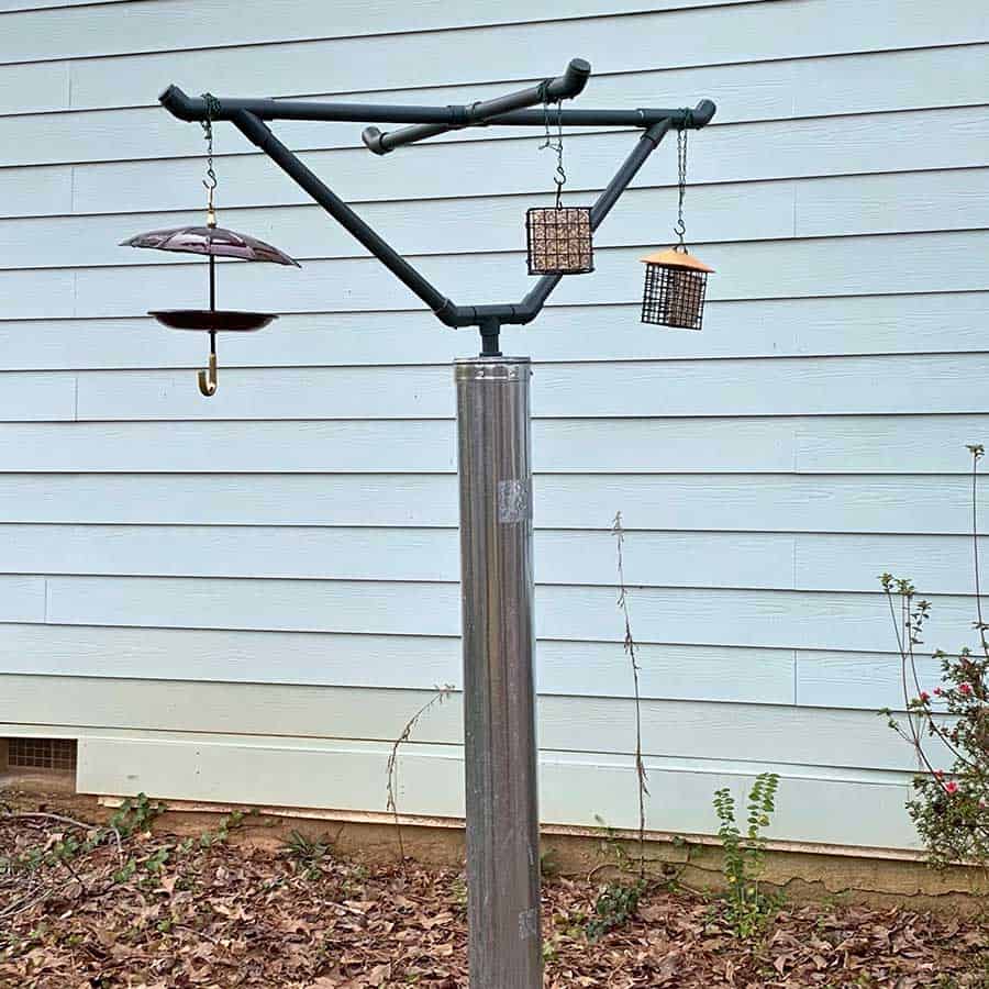 DIY squirrel proof bird feeder