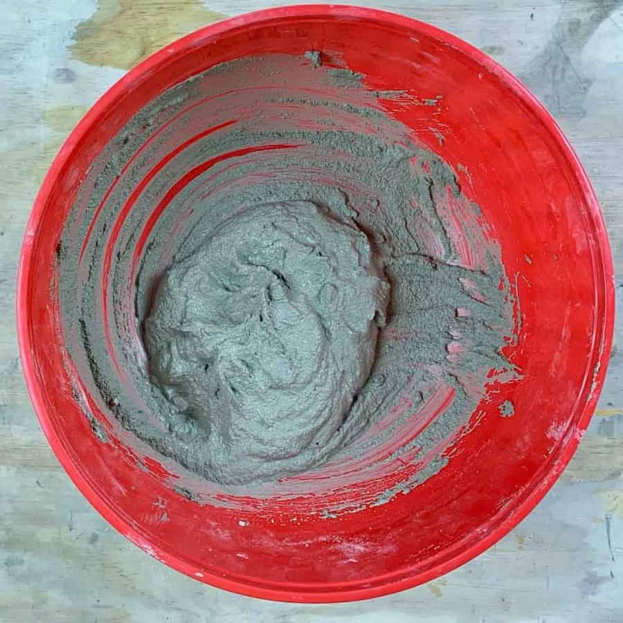 wet cement mix for cat vase