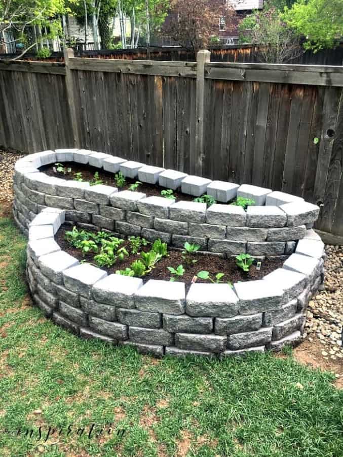 how-to-build-a-raised-garden-with-pavers