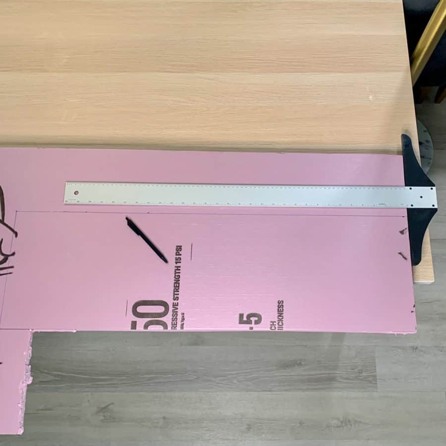 t square measuring lines for insulation board