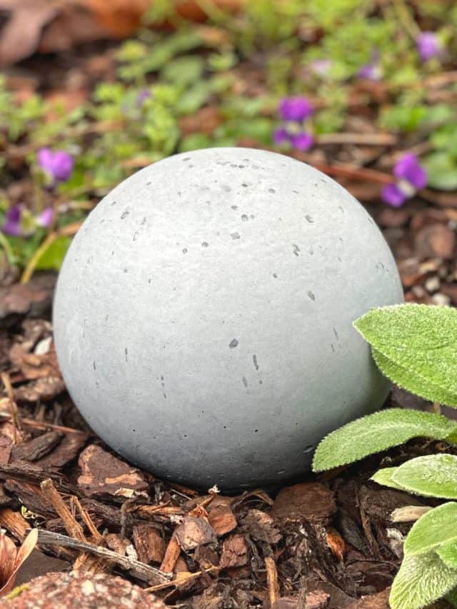 Easy DIY Concrete Garden Sphere Story